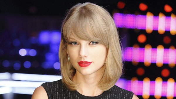 Taylor Swift lên tiếng yêu cầu Spotify trả tiền bản quyền cho các nghệ sĩ 