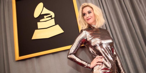 Katy Perry đã đúng khi tuyên bố tất cả các lễ trao giải đều giả tạo?