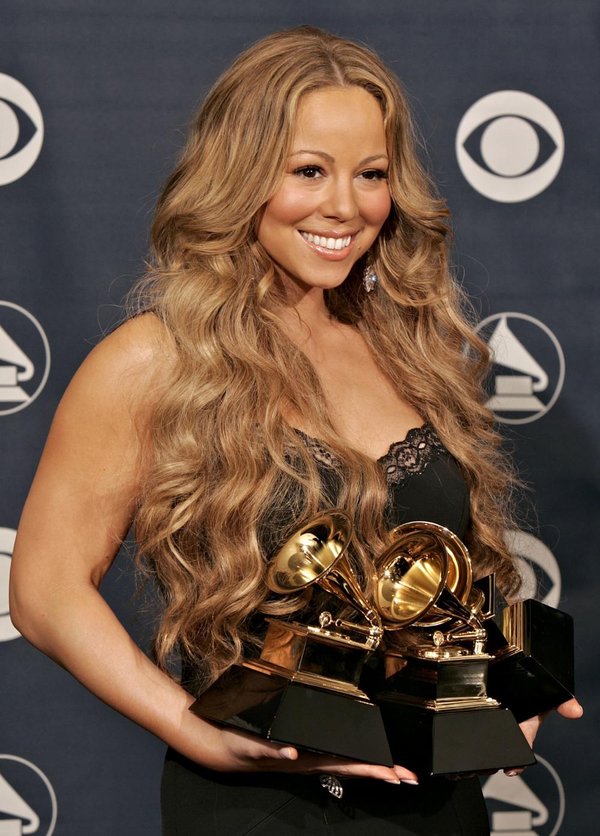 Mariah Carey làm phim về sự nghiệp âm nhạc của bản thân