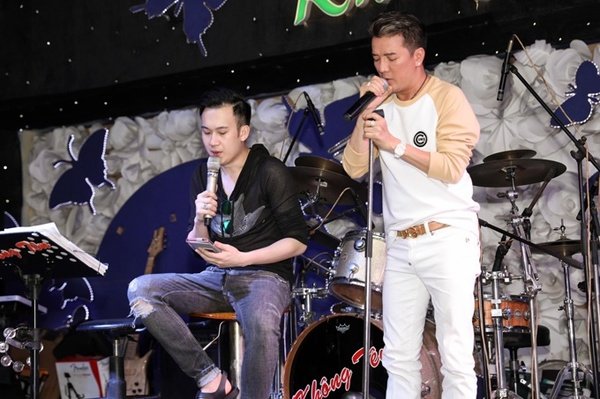 Mr. Đàm, Dương Triệu Vũ tổ chức tiệc 15 năm 'tình tri kỷ' tại khách sạn với giá thuê phòng một đêm vào khoảng 320 triệu đồng