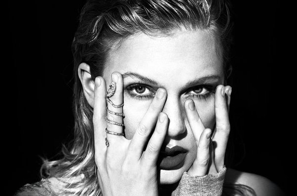 Được mong đợi nhất cuối năm, album ’Reputation’ của Taylor Swift đã chính thức lên kệ