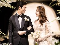 Cả T-ara và Hwayoung đều vắng mặt tại lễ cưới của Ahreum dù đã được chính chủ mời mọc nhiệt tình?