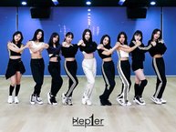 Kep1er vừa tung dance practice đầu tiên đã gây war tưng bừng trong nội bộ fandom: Hợp lý không khi cả Kim Chaehyun và Huening Bahiyyih đều 'ra chuồng gà'?