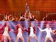 Yến Trang mạo hiểm "rơi tự do", S-Girls mang Hồ Thiên Nga lên sóng The Remix