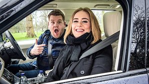 Adele lập thêm kỷ lục mới trong “Carpool Karaoke”