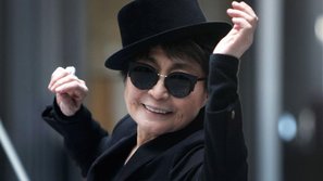 Yoko Ono & The Flaming Lips ra mắt album Giáng Sinh