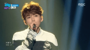 Music Core 30/1: “Hoàng tử bé” Ryeowook vẫn âm thầm quảng bá