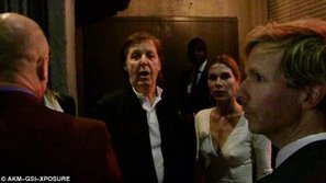 Paul McCartney bị… đuổi khỏi hộp đêm