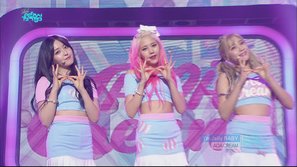 Music Core 13/2: G-Friend, 4Minute, AOA Cream “quẩy” tưng bừng