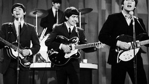 Hợp đồng thu âm đầu tiên của The Beatles chỉ  trị giá… 50 bảng