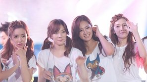 SM cố tình để Tiffany và Yuri solo, đối đầu Jessica?