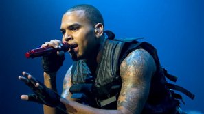  Chris Brown mất show vì bị cấm nhập cảnh vào Canada