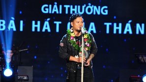 Bài hát Việt tháng 8: Cú hattrick của “Sự sống”