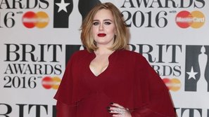 Dàn nghệ sĩ tỏa sáng trên thảm đỏ BRIT Awards 2016