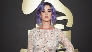 Các sao đọ dáng trên thảm đỏ Grammy 2015