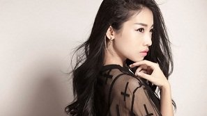 Hằng BingBoong “độc lạ” trong hit mới của Phạm Toàn Thắng