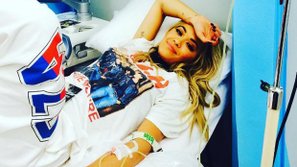 Rita Ora nhập viện vì kiệt sức 