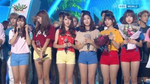 Music Bank 29/7: G-Friend vẫn chưa "chán" ẵm cúp