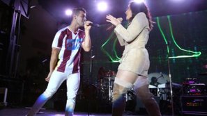 Demi Lovato và Joe Jonas tình tứ như thuở ngố tàu trong "Camp Rock"