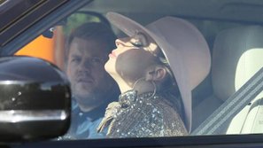 "Quảng cáo" quá tay, Lady Gaga khiến James Corden sợ xanh mặt trong Carpool Karaoke