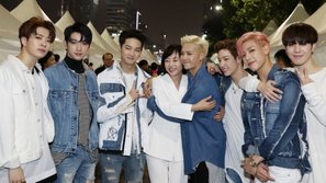 Knet tán dương hết lời 2 idol ngoại quốc của JYP khi từ chối lời đề nghị của các nhà đầu tư Trung Quốc giàu có
