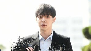 Yoochun bị nghi ngờ wax lông và nhuộm tóc để phi tang chứng cứ, cảnh sát thu thập CCTV cho thấy anh có mua bán ma túy