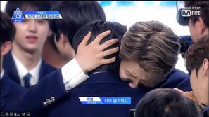 'Produce X 101' và khoảnh khắc đau lòng nhất trong vòng loại thứ 3: Lee Jin Hyuk nghẹn ngào bật khóc khi 'con trai' bị loại