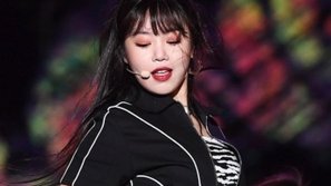 Soojin (G)I-DLE khiến khán giả choáng ngợp với sân khấu tại Busan One Asia Festival