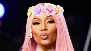 Chưa "lụm" được No.1 Billboard Hot 100, Nicki Minaj vẫn được chứng nhận doanh thu trăm triệu!