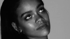Quá mệt mỏi vì liên tục bị đòi album mới, Rihanna "đốp chát" thẳng thừng với fan: Chị mệt mấy đứa quá nha!