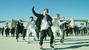 Bắt trend cực nhanh, Khánh Thi - Phan Hiển sáng tạo vũ đạo 'ON' (BTS) phiên bản dancesport khớp đến từng nốt nhạc