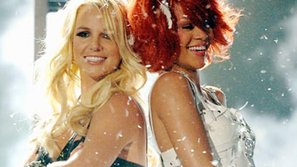 Loạt bản hit chạm nóc No.1 Billboard Hot 100 nhờ sự hợp tác đồng lòng của các Idol nữ!