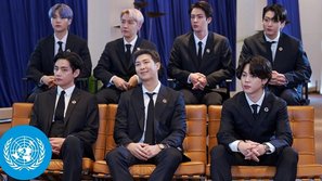 Truyền thông Hàn nghi ngờ BTS bị đối xử bất công với tư cách Đặc phái viên Tổng thống: Nhà Xanh đã lên tiếng giải thích ra sao?