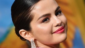 Selena Gomez đang hẹn hò với một nam thần điển trai nhất Hollywood?
