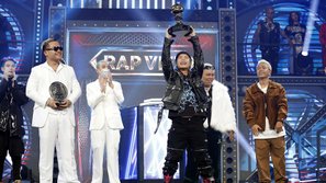 HOT: Đã tìm ra chủ nhân của Quán quân Rap Việt mùa 2, netizen công nhận Karik tiên tri như thần
