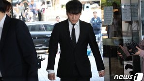 Kháng cáo thất bại, Seungri nhận bản án cuối cùng của Tòa án Tối cao cho 9 tội danh