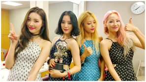 Không còn hy vọng gì với Wonder Girls, JYP gỡ banner “tiễn” nhóm ra khỏi công ty?