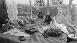 Những mối tình trăm năm của làng nhạc: John Lennon (Phần 2)