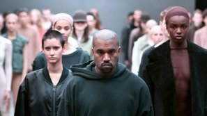 Kanye West bất ngờ ra mắt bản nhạc dài 17 phút trong show thời trang Yeezy Season 5 