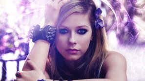 Cô nàng "Hello Kitty" Avril Lavigne chuẩn bị comeback với album mới