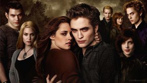 6 diễn viên Twilight từng tham gia đóng trong các MV nổi tiếng