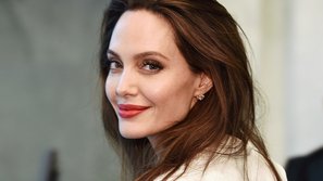 Sốc: Angelina Jolie tiếp tục chia sẻ việc bị 'ông trùm quyền lực' Harvey Weinstein lạm dụng
