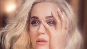 Lộ ảnh Katy Perry đang quay MV mới theo phong cách hoàng gia, cực sang chảnh