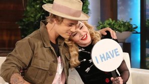 Có mẹ là diva nổi tiếng, 4 nhóc tì nhà Madonna lại hâm mộ cuồng nhiệt Justin Bieber