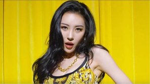 Hit mới của Sunmi bị tố đạo nhạc, Knet mất lòng tin vào Teddy (YG) vì 'dớp' đạo nhái trong quá khứ