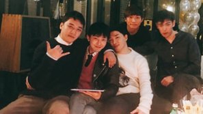 Ấm lòng trước hình ảnh cả 5 thành viên Big Bang hội ngộ đầy đủ trước ngày G-Dragon và Taeyang nhập ngũ