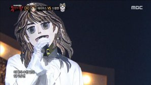 Ngoại trừ Kang Daniel, tất cả khán giả và khách mời đều sốc nặng khi nam thần tượng này lộ diện trên King of masked singer