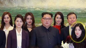 Lựa chọn đứng cạnh Irene (Red Velvet) thay vì cả nhóm, mục đích thực sự của ông Kim Jong Un là gì? 