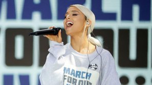 Ariana Grande nhá hàng cho sản phẩm âm nhạc trở lại sau một thời gian dài ở ẩn
