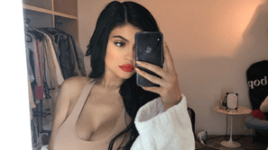 Kylie Jenner khiến các chị em của mình phải ghen tị vì lấy lại vóc dáng sau khi sinh nhanh đến ngỡ ngàng